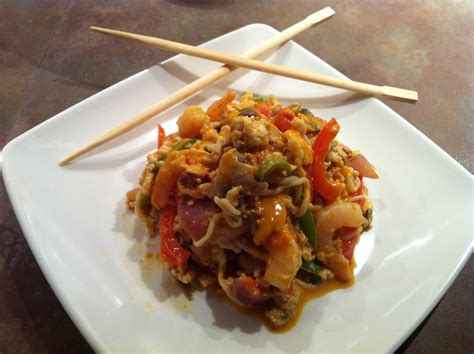 Ripped Recipes - Spicy Peanut Shrimp Pad Thai