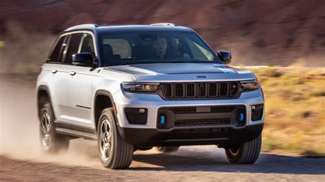 2022 Jeep Grand Cherokee 4xe: Choosing the Right Trim - Autotrader