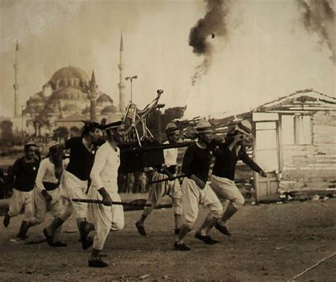 Alevler Icinde Osmanli Istanbulu Erken Modern Donemde Sehir Yanginlari