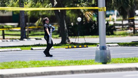 Three Oaks Park Shooting Fort Myers Search Continues For Suspect