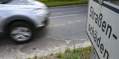 Schlaglöcher Können Gefährlich Sein So Ist Die Lage Auf Den Straßen