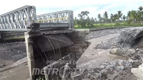 Tiga Jembatan Ambruk Diterjang Banjir Lahar Semeru