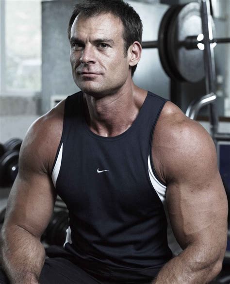 Top 5 Uk Fitness Coaches To Follow In 2015