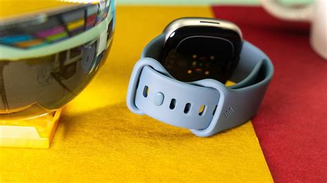 Fitbit Versa 4 Review Fitness Tracker Disguised As A Smartwatch