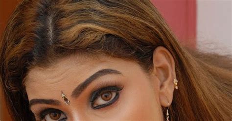 Gallery No1 Babilonia Hot Boob Show Stills