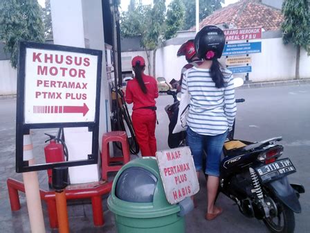 Warga Mulai Beralih Gunakan Pertamax