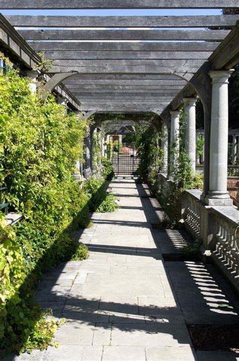 Hampstead S Hidden Secret The Hill Garden Pergola In Garden