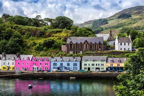 20 Photos Of The Worlds Most Colourful Houses Places In Scotland