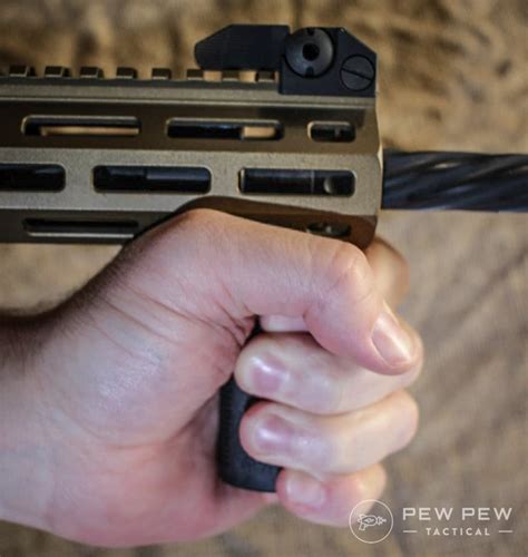 Best Ar 15 Foregrips Hands On Vertical And Angled Pew Pew Tactical