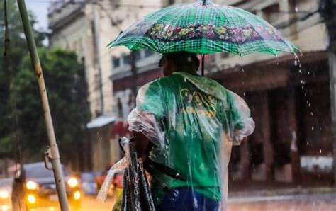 Lluvias con tormentas eléctricas continuarán este martes según