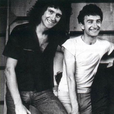 Brian May And John Deacon John Deacon Fotos De Banda Mejores Bandas