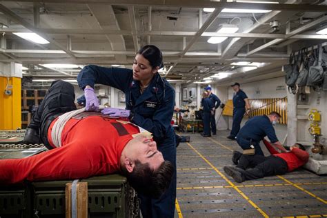 Dvids Images Uss Ronald Reagan Cvn 76 Sailors Conduct Mass