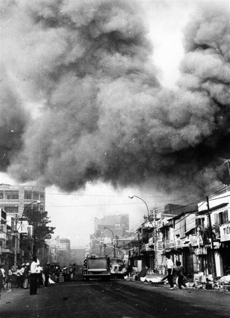 Black smoke covers areas of Sài Gòn during Tet Offensive in the Vietnam