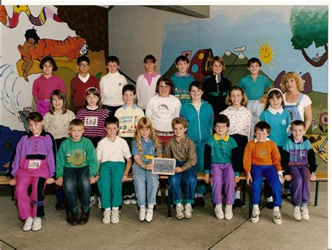 Photo De Classe Cm1 Cm2 De 1992 Ecole Publique Copains Davant