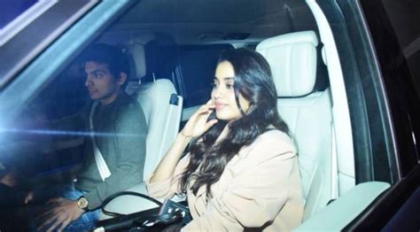 Janhvi Kapoor Blushes As Paparazzi Clicks Her Photos With Rumoured