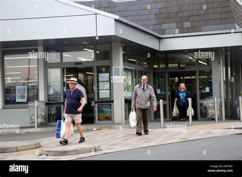 London Uk Nd Aug Lidl Overtakes Waitrose As The Seventh