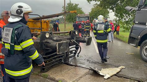 Foto Accident Feroviar La Boto Ani Coliziune Ntre Un Tren I Un