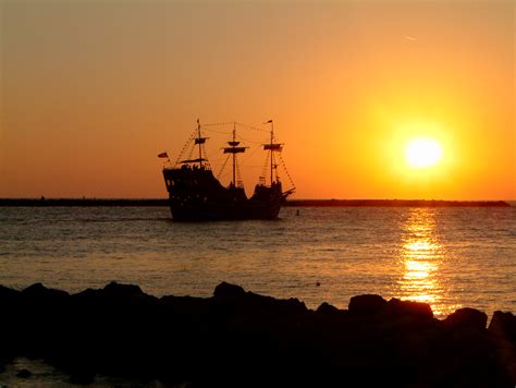 Pirate Ship Sunset Hd