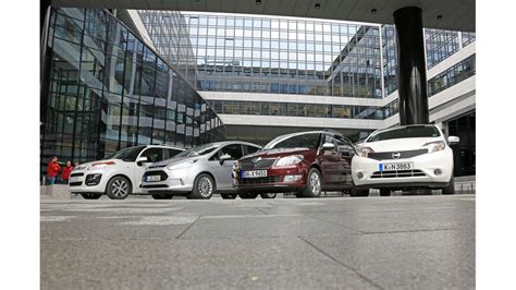 Nissan Note vs Citroën C3 Ford B Max Skoda Roomster