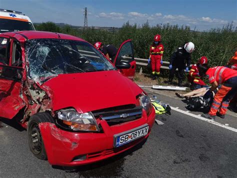 Foto Accident Pe Dn Ntre Un Tir I O Ma In De Sibiu O Femeie A