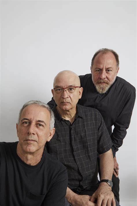 Paralamas do Sucesso tocam clássicos em única apresentação em BH neste