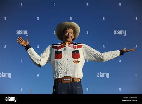 Big tex fire hi-res stock photography and images - Alamy