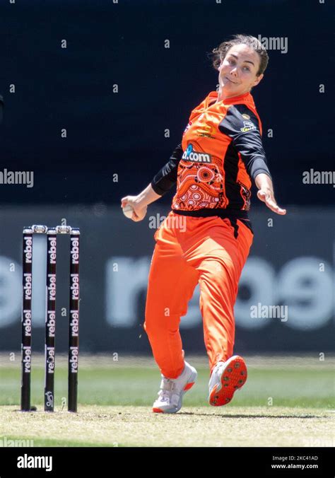 Heather Graham Of Scorchers Hi Res Stock Photography And Images Alamy