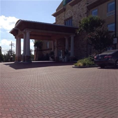 Holiday Inn Express & Suites Fredericksburg - 20 Photos - Hotels - 500 ...