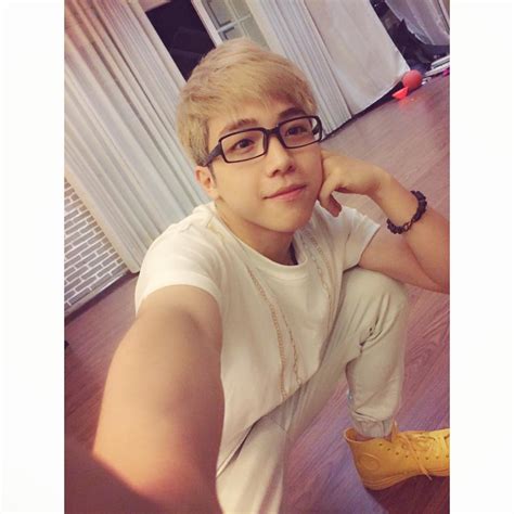 hot boy Việt tuy lùn nhưng vẫn ùn ùn người mê