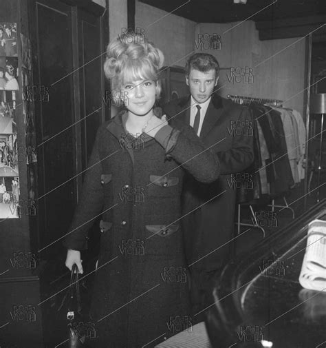 Sylvie Vartan née en 1944 chanteuse française et Johnny