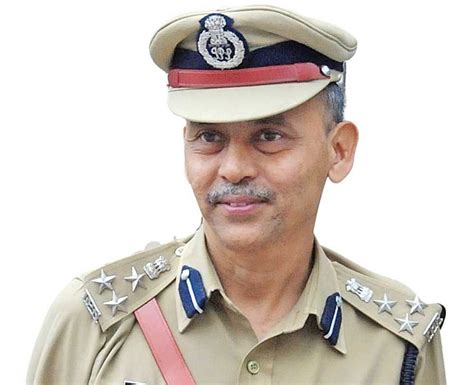 Meet Gujarats Ips And Gpssb Chairman Hasmukh Patel આ છે સરકારના ટ્રબલ