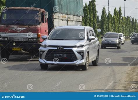 2022 Toyota Avanza Tipo 15 G Foto De Archivo Editorial Imagen De