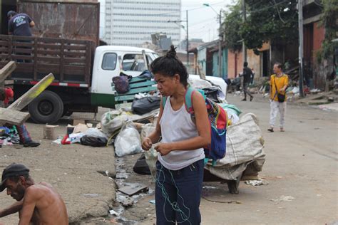 Habitantes De Calle La Historia Detr S Del Costal