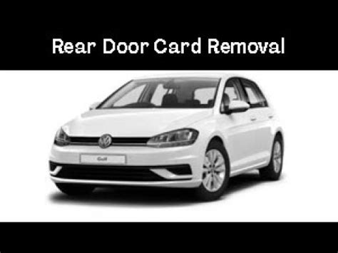 Cómo desmontar el panel de la puerta trasera de un Volkswagen Golf