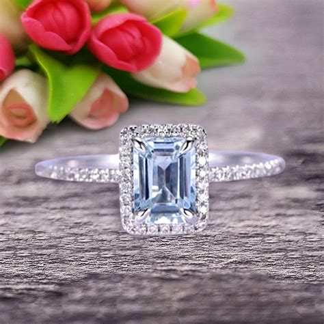 Classic And Stunning Look 10k White Gold 175 Carat 7x5mm Emerald Cut Aquamarine Engagement Ring