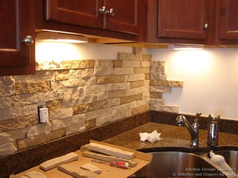 kitchen backsplash ideas materials designs  pictures