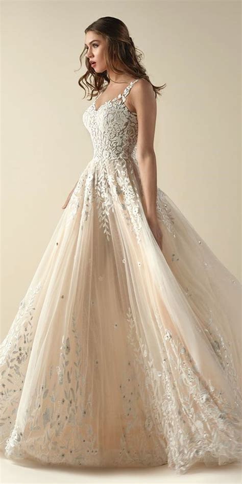 Popular Wedding Dress Designers