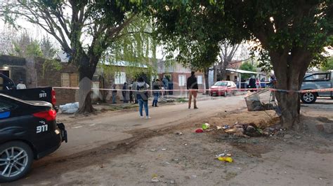 Asesinaron A Un Joven De A Os En El Barrio Coronel Dorrego