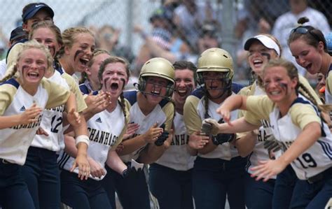 Softball preview: Favorites, teams to watch, rule changes