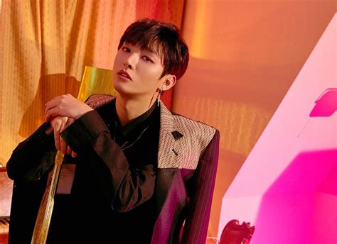 Yoon Ji Sung Announces Official Logo And Colors Soompi