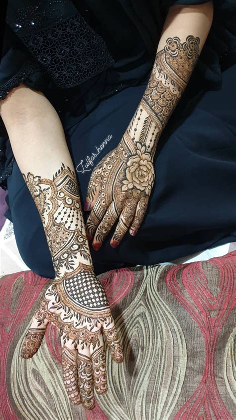 Pin By Salma Sultana On Henna Black Mehndi Designs Stylish Mehndi