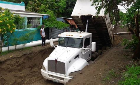 Lluvias Dejan Inundaciones En Veracruz Telediario México