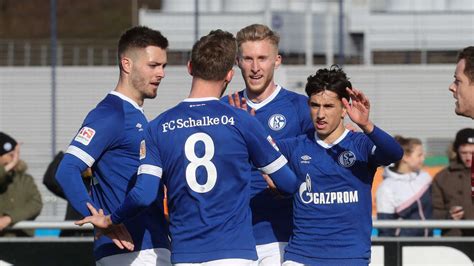 Schalke Talent Blickt Betr Bt Auf S Abschied Zur Ck War Klar