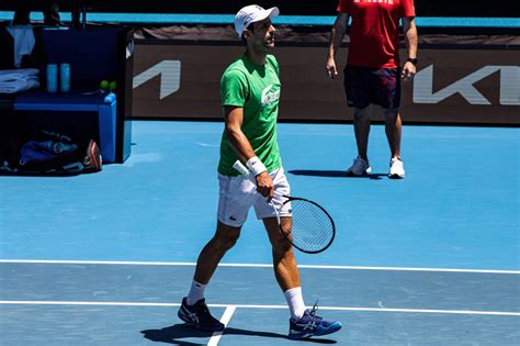 Novak Djokovic En Primera Ronda Del Abierto De Australia