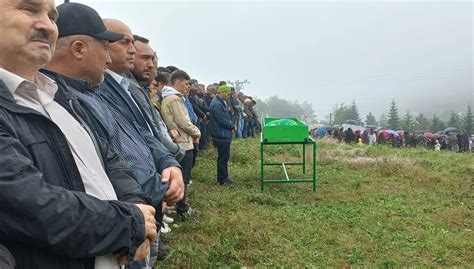 Samsun da trafik kazasında hayatını kaybeden kadının cenazesi Ordu da