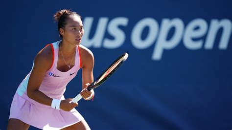 Pugnalata Sinis Sciarpa Chinese Women Tennis Players Quasi Imitare Rally