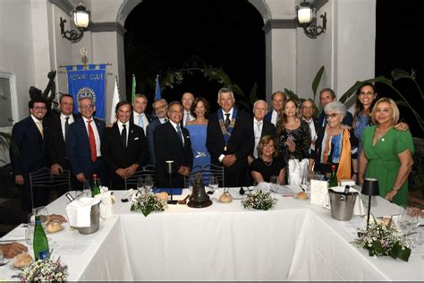 Luigi Morgera Alla Guida Del Rotary Napoli Posillipo Pubblica Now