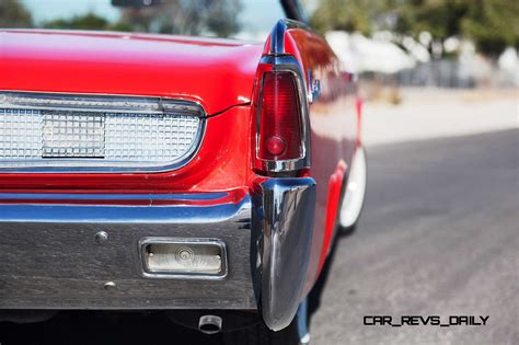 1961 Lincoln Continental Convertible 4