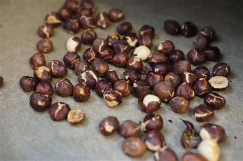 How To Roast Hazelnuts Oven And Stovetop Methods Nut Geeks