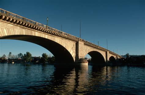 london-bridge - Arizona Pictures - Arizona - HISTORY.com